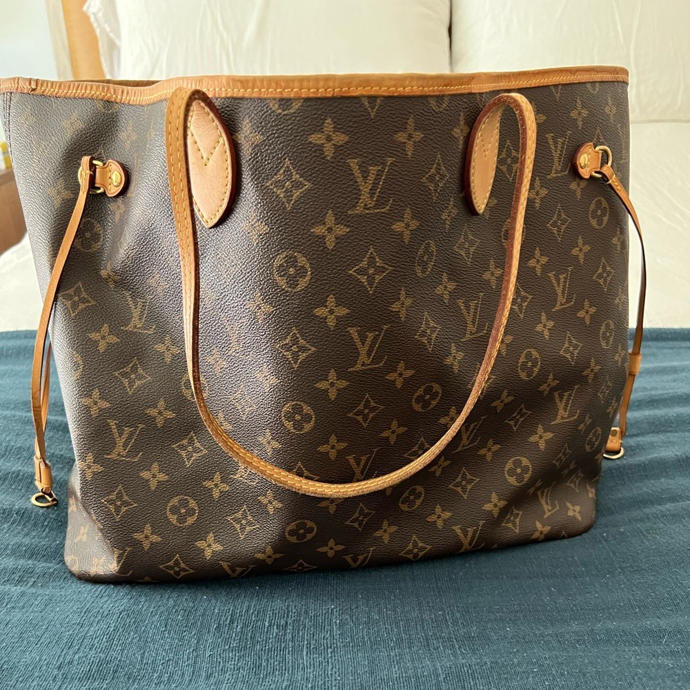 Neverfull GM that you can only get via waitlist now from LV!